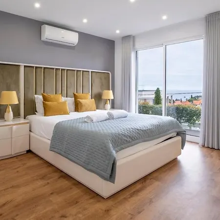 Villa Cliff Bay View
